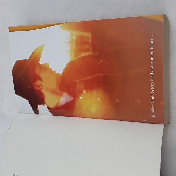 Here To Stay, a paperback book written by Catherine Anderson 2011 - Picture 6 of 7